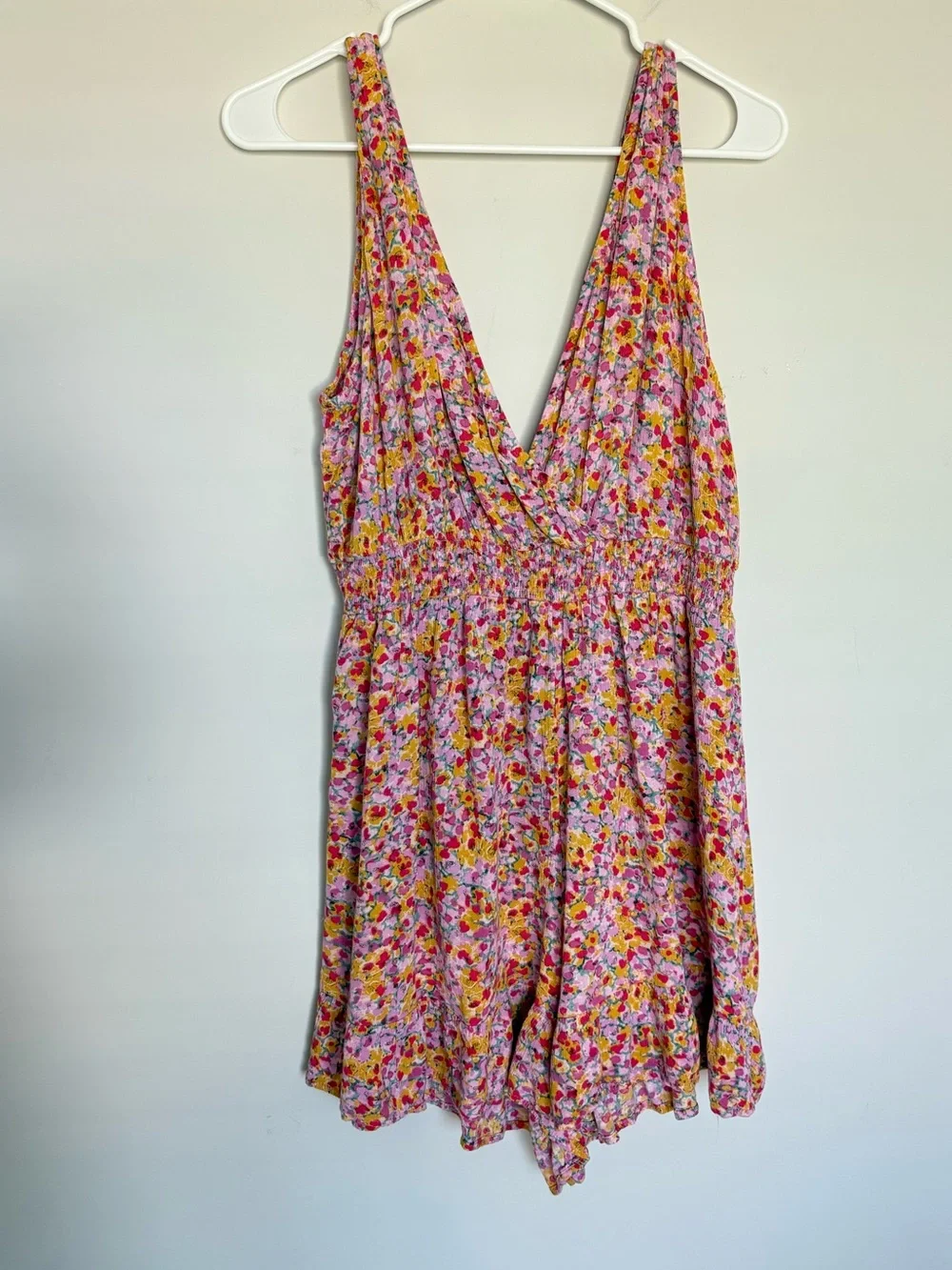 Rewind Women's Juniors' Front Wrap Floral Romper Size XL
